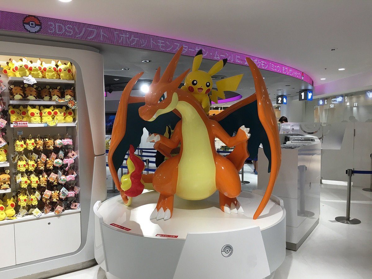 pokemon merch in de pokemon shop in japan