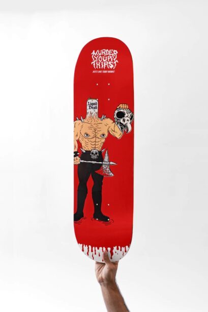 Tony Hawk verkoopt gelimiteerde skateboards met eigen bloed